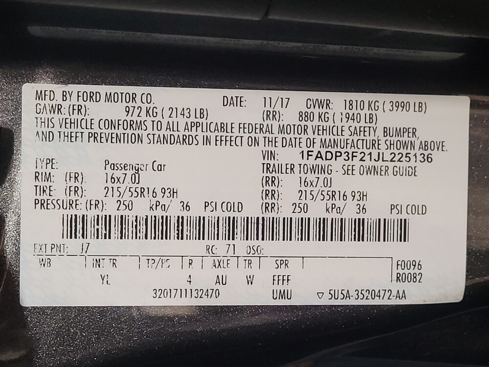 2018 Ford Focus in Savannah, GA 31419 - 18097705 33