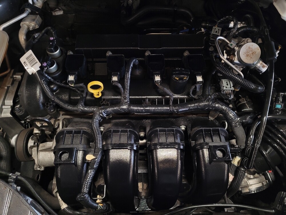 2018 Ford Focus in Savannah, GA 31419 - 18097705 30