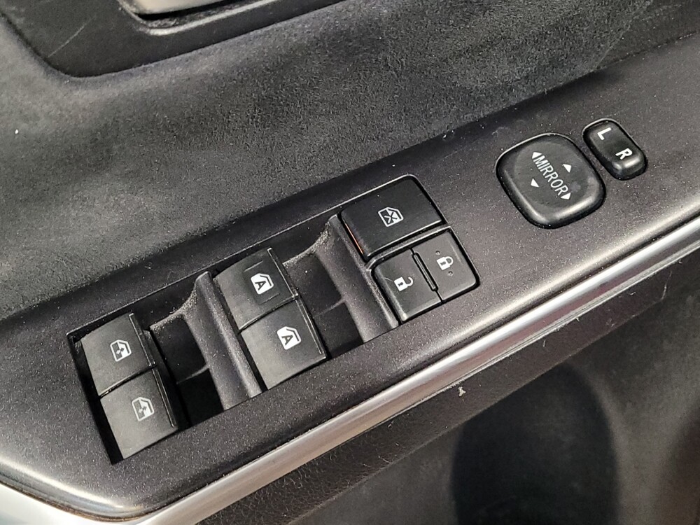 2016 Toyota Camry in Jacksonville, FL 32225 - 18097707 27