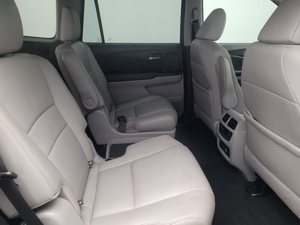 2019 Honda Pilot in Orlando, FL 32808 - 18097710 19