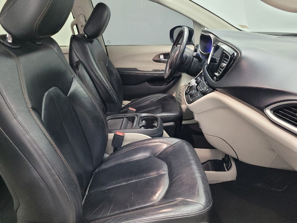 2017 Chrysler Pacifica in Kissimmee, FL 34744 - 18097712 21