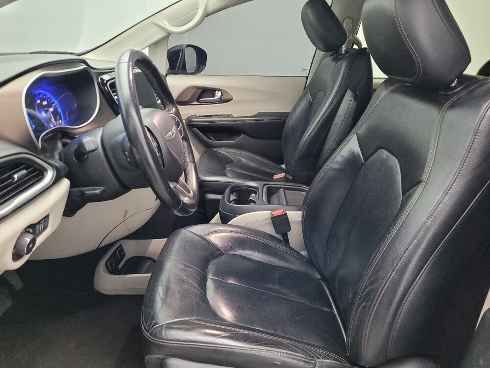 2017 Chrysler Pacifica in Kissimmee, FL 34744 - 18097712 17