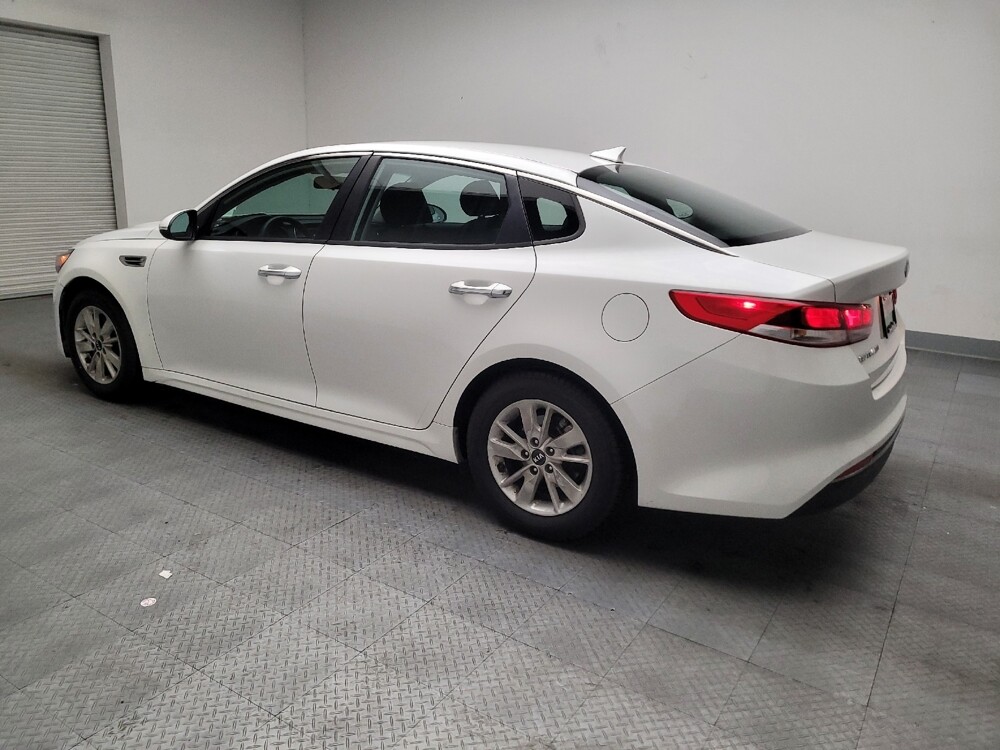 2016 Kia Optima in Riverside, CA 92504 - 18097718 3