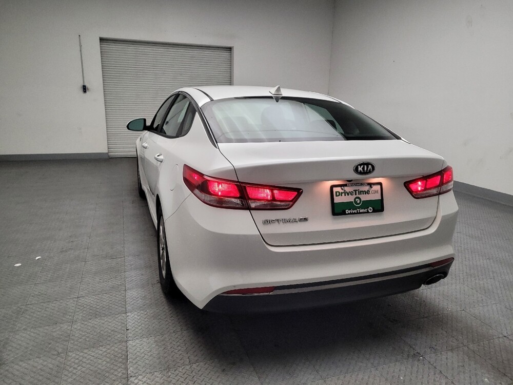 2016 Kia Optima in Riverside, CA 92504 - 18097718 6