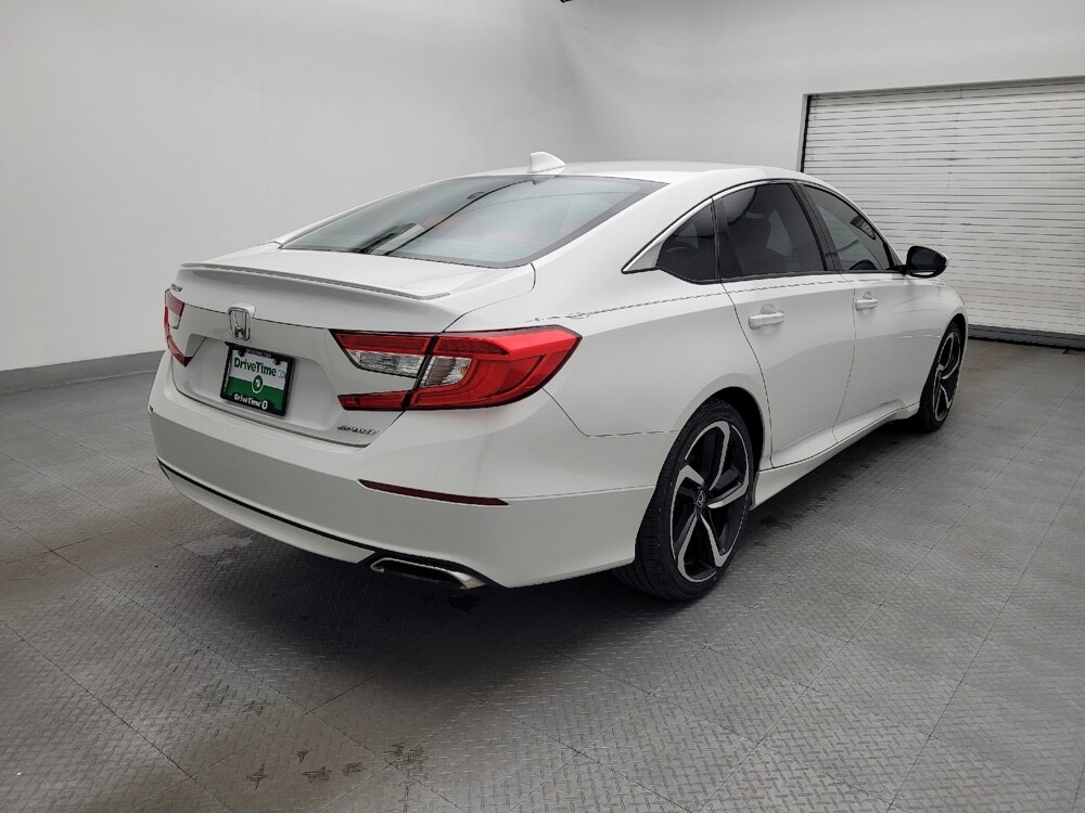 2018 Honda Accord in Raleigh, NC 27604 - 18097736 9