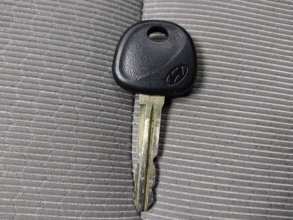 2017 Hyundai Elantra in Winston-Salem, NC 27103 - 18097737 32