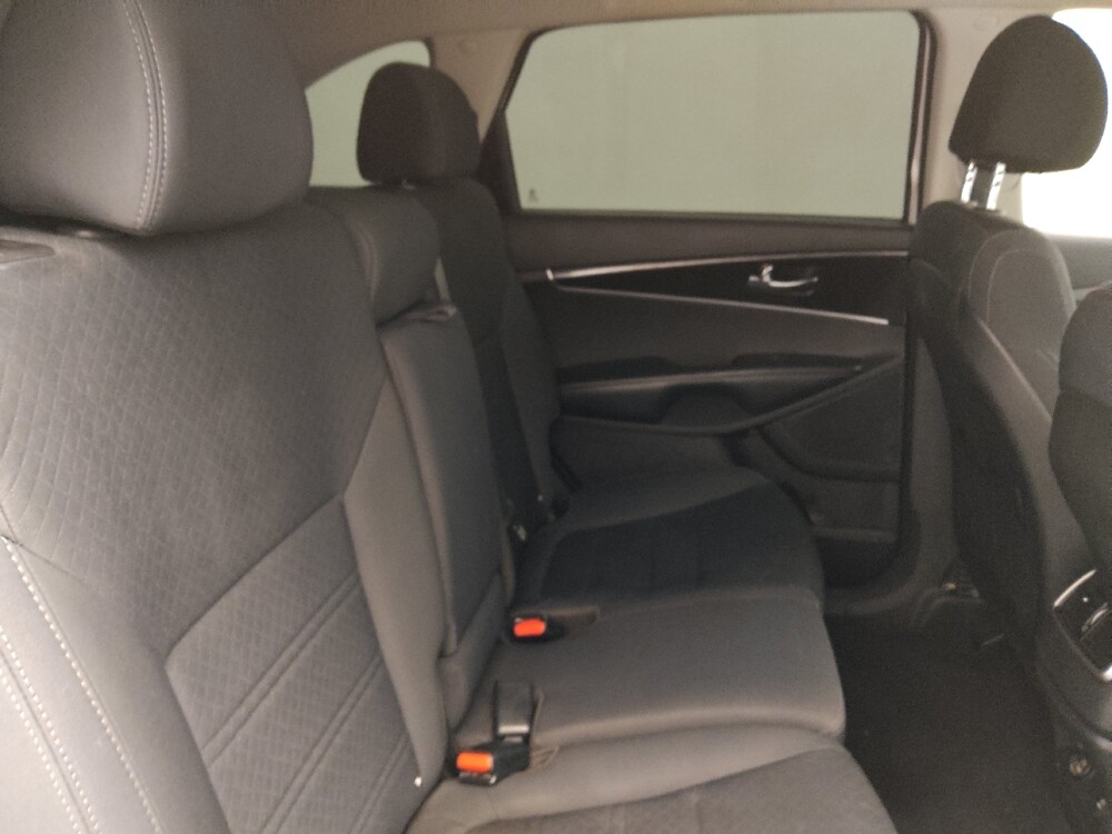 2018 Kia Sorento in Greenville, NC 27834 - 18097740 19