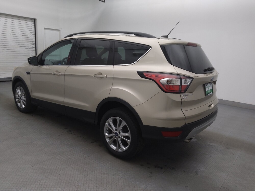 2018 Ford Escape in Greenville, SC 29607 - 18097748 3