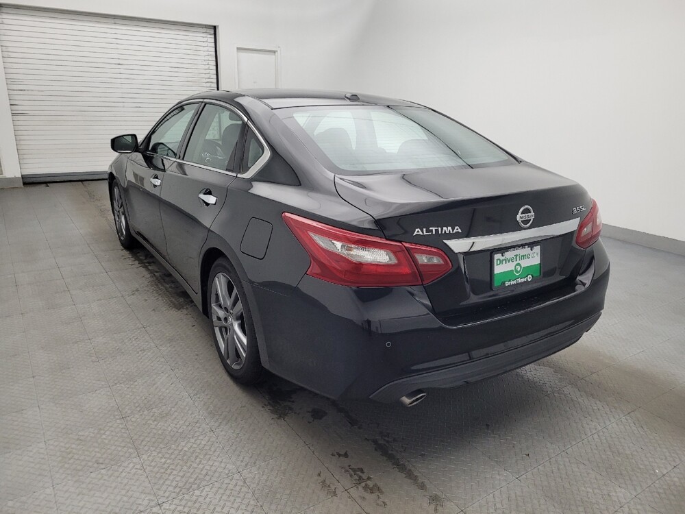 2018 Nissan Altima in Columbia, SC 29210 - 18097756 5