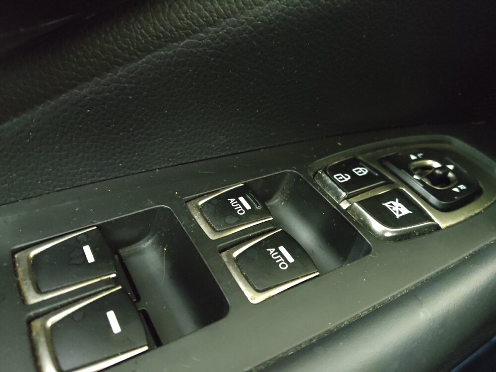 2013 Hyundai Azera in Greensboro, NC 27407 - 18097758 27