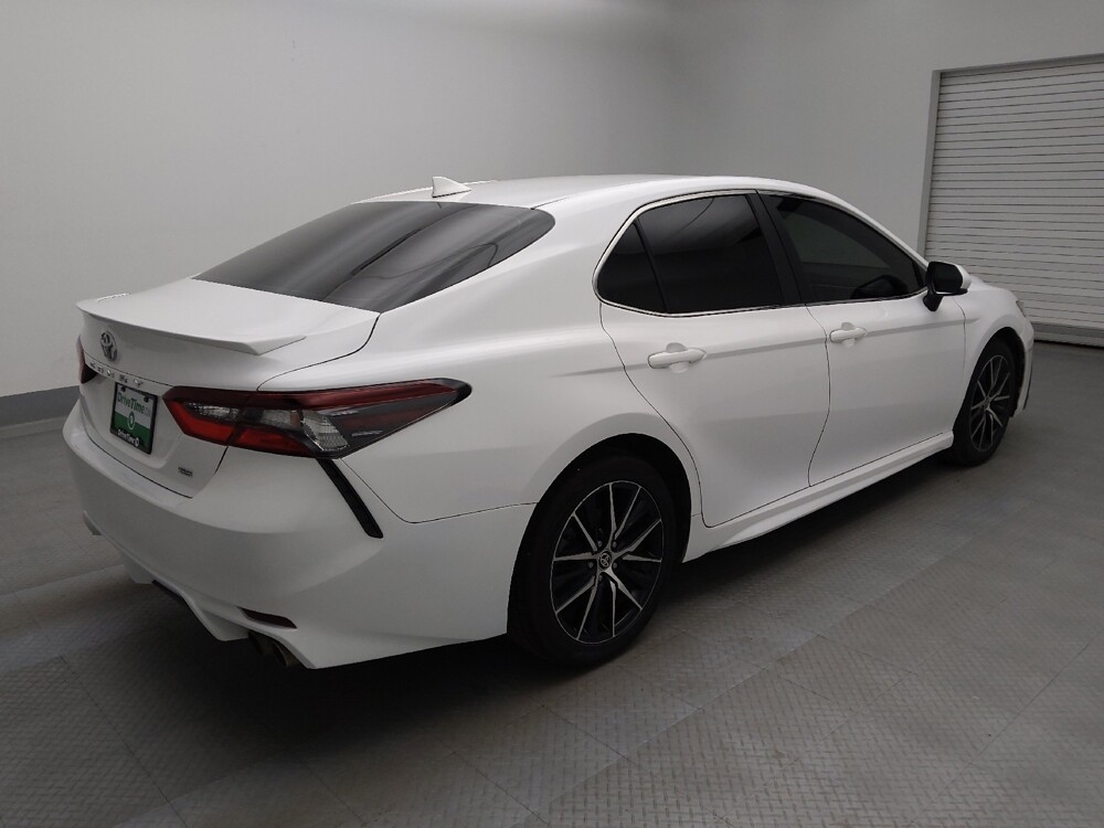 2021 Toyota Camry in Lakewood, CO 80215 - 18097772 9