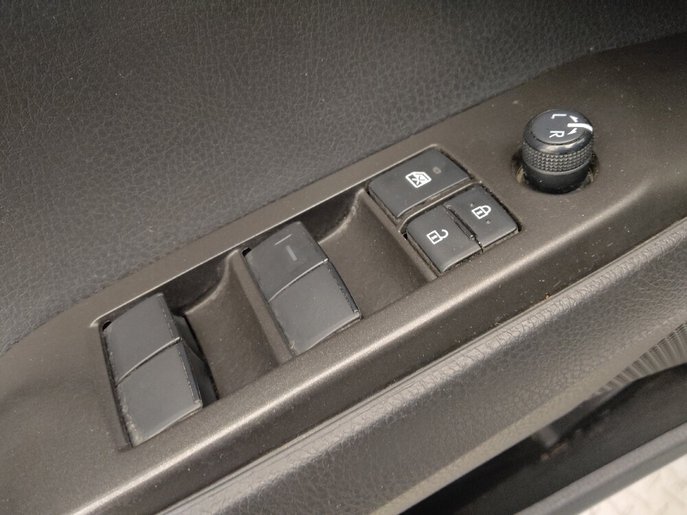 2021 Toyota Camry in Lakewood, CO 80215 - 18097772 27