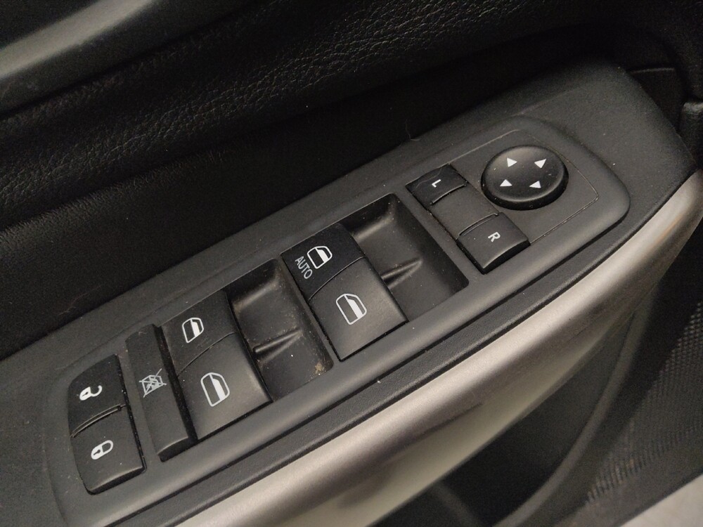 2019 Jeep Cherokee in Colorado Springs, CO 80909 - 18097774 27