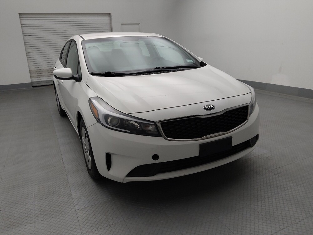 2017 Kia Forte in Lakewood, CO 80215 - 18097776 14
