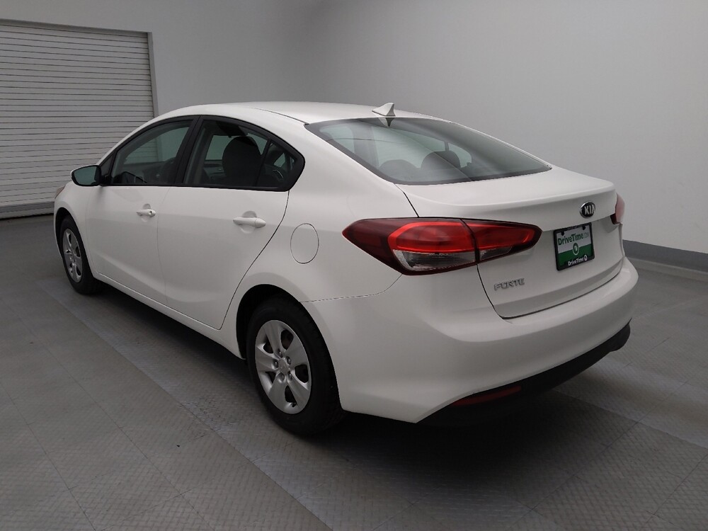 2017 Kia Forte in Lakewood, CO 80215 - 18097776 5