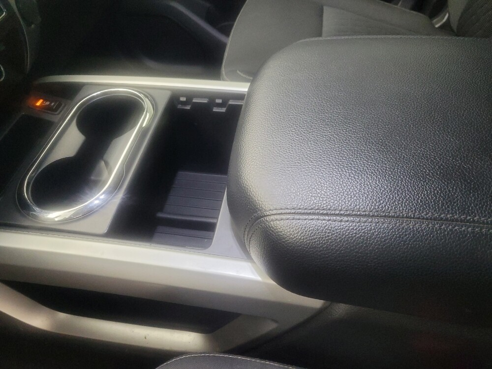 2018 Nissan Titan in Memphis, TN 38128 - 18097780 26