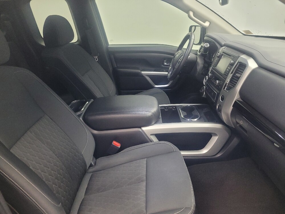 2018 Nissan Titan in Memphis, TN 38128 - 18097780 21