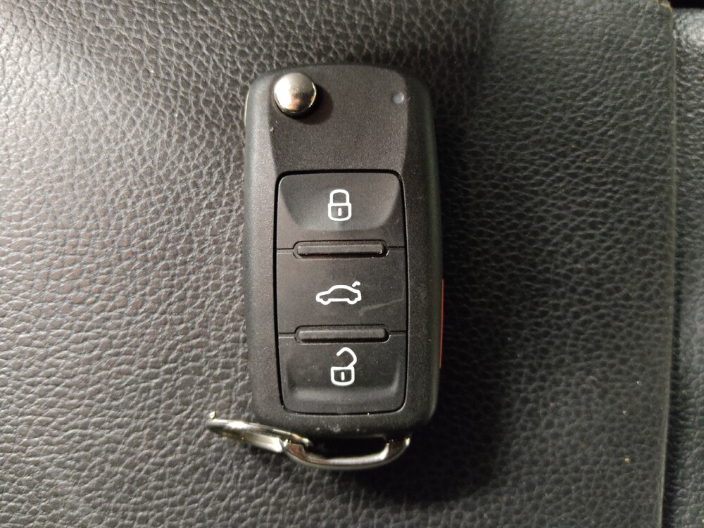 2017 Volkswagen Jetta in San Antonio, TX 78238 - 18097787 32