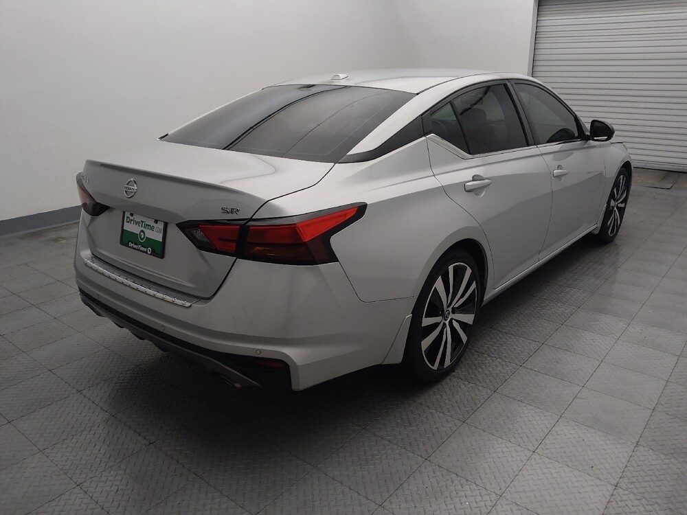 2020 Nissan Altima in Houston, TX 77074 - 18097790 9