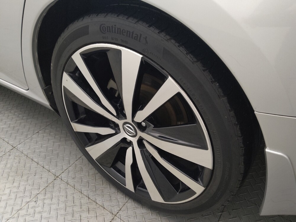 2020 Nissan Altima in Houston, TX 77074 - 18097790 31