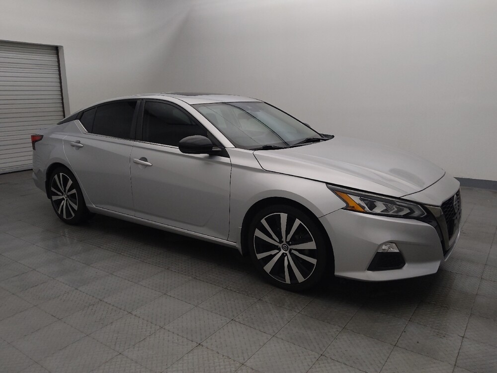 2020 Nissan Altima in Houston, TX 77074 - 18097790 11