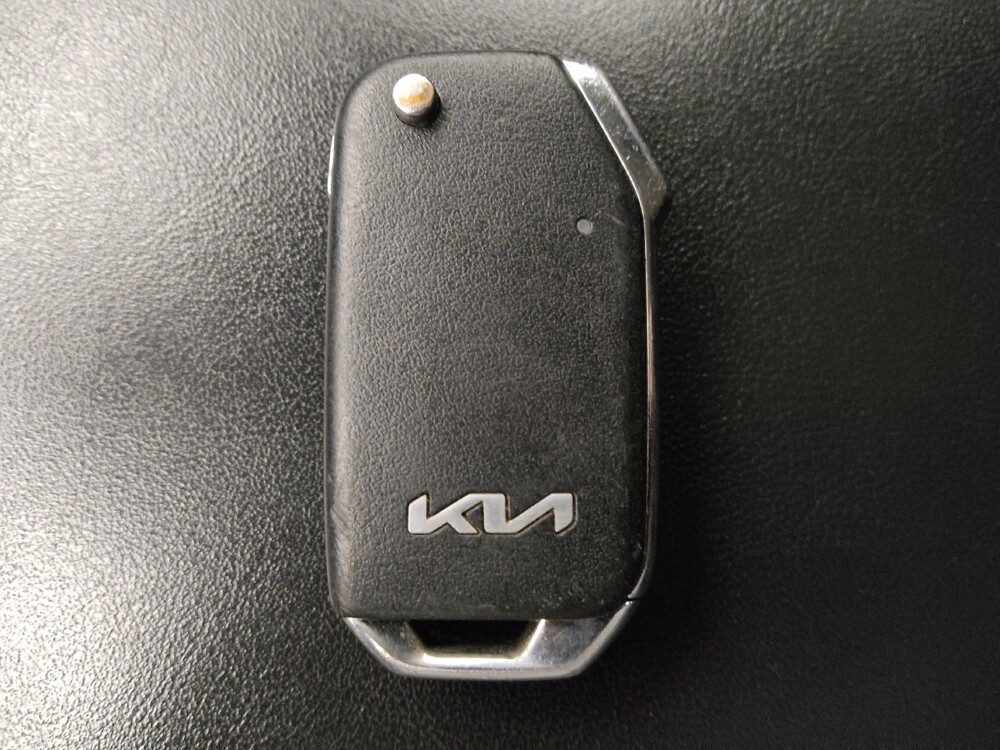 2022 Kia Sorento in Houston, TX 77060 - 18097795 32