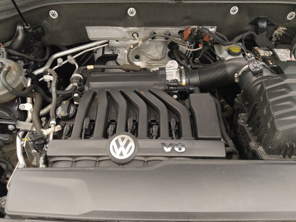 2019 Volkswagen Atlas in Houston, TX 77034 - 18097798 30