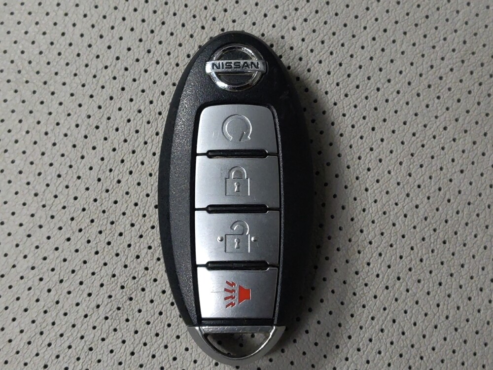 2018 Nissan Rogue Sport in Houston, TX 77060 - 18097802 32