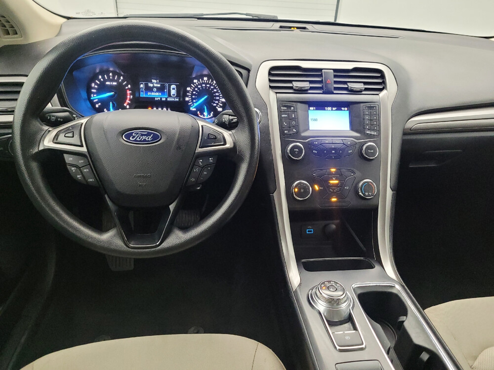 2020 Ford Fusion in Louisville, KY 40258 - 18097811 22