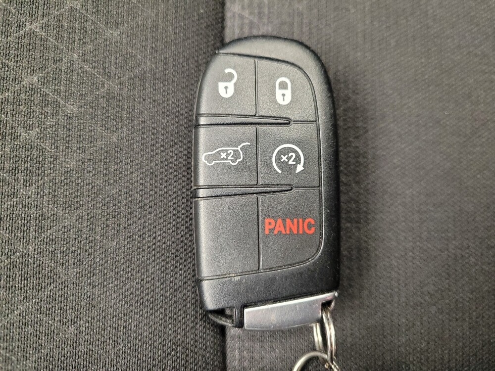 2018 Jeep Grand Cherokee in Fairfield, OH 45014 - 18097812 32