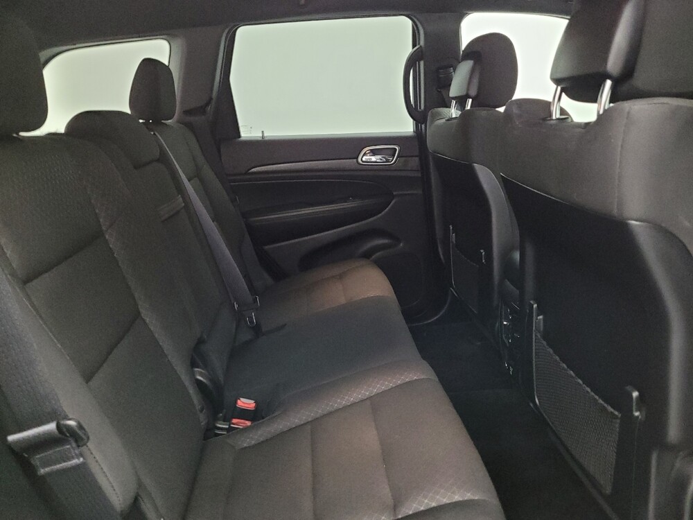 2018 Jeep Grand Cherokee in Fairfield, OH 45014 - 18097812 19