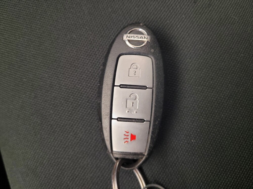 2019 Nissan Pathfinder in Louisville, KY 40258 - 18097813 32