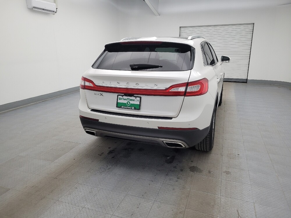 2016 Lincoln MKX in Cincinnati, OH 45255 - 18097819 7
