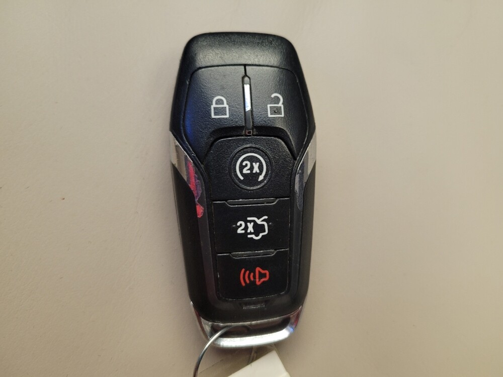 2016 Lincoln MKX in Cincinnati, OH 45255 - 18097819 32