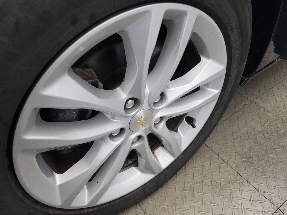 2017 Chevrolet Malibu in Glen Burnie, MD 21061 - 18097826 31