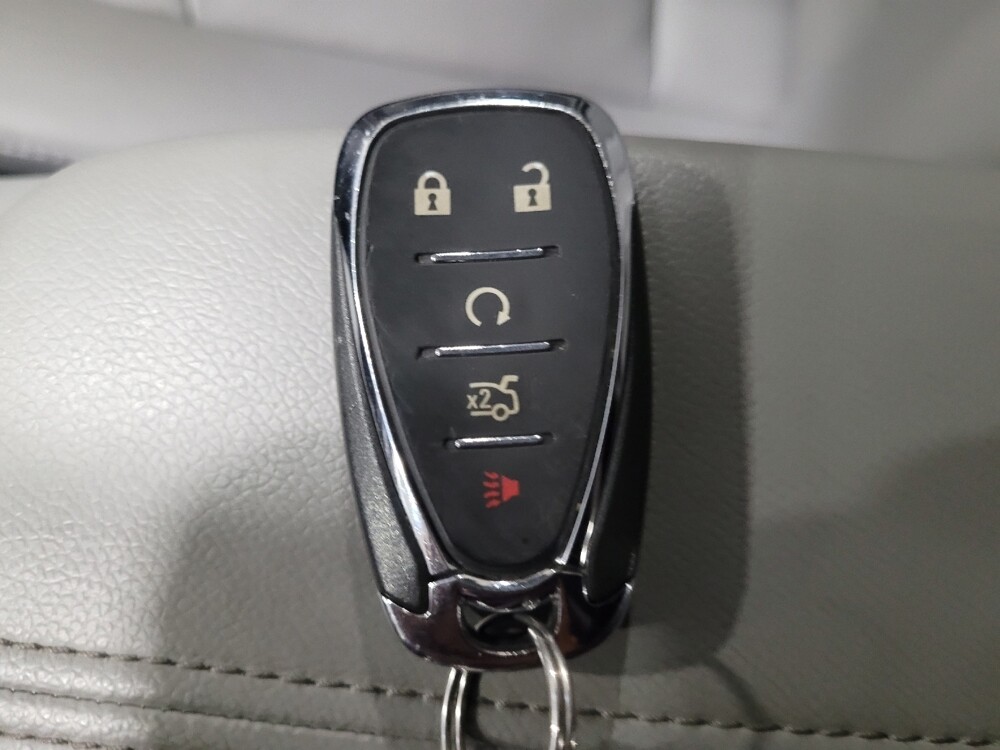 2017 Chevrolet Malibu in Glen Burnie, MD 21061 - 18097826 32