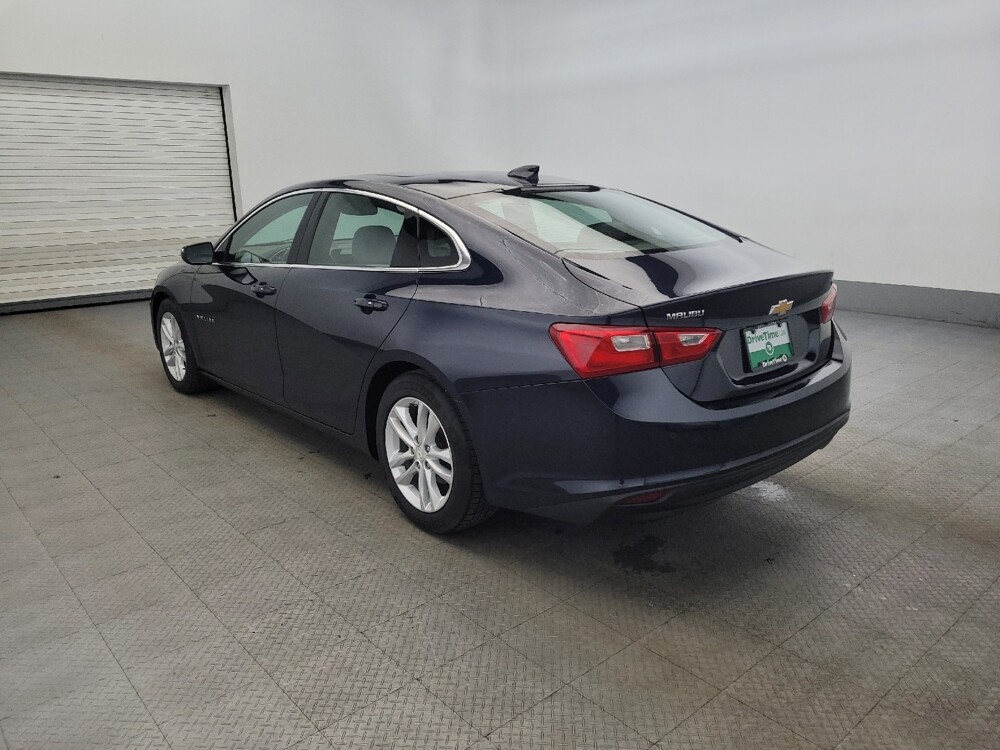 2017 Chevrolet Malibu in Glen Burnie, MD 21061 - 18097826 5