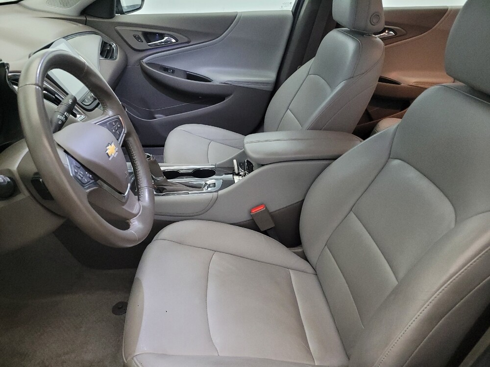 2017 Chevrolet Malibu in Glen Burnie, MD 21061 - 18097826 17