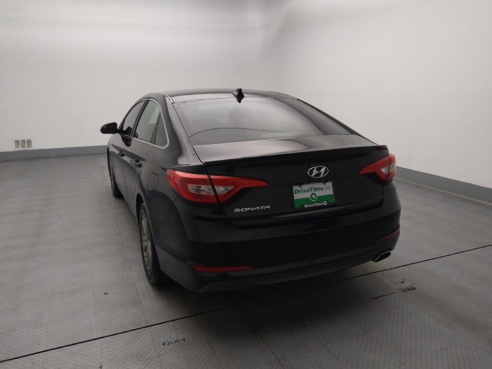 2015 Hyundai Sonata in Topeka, KS 66611 - 18097843 6