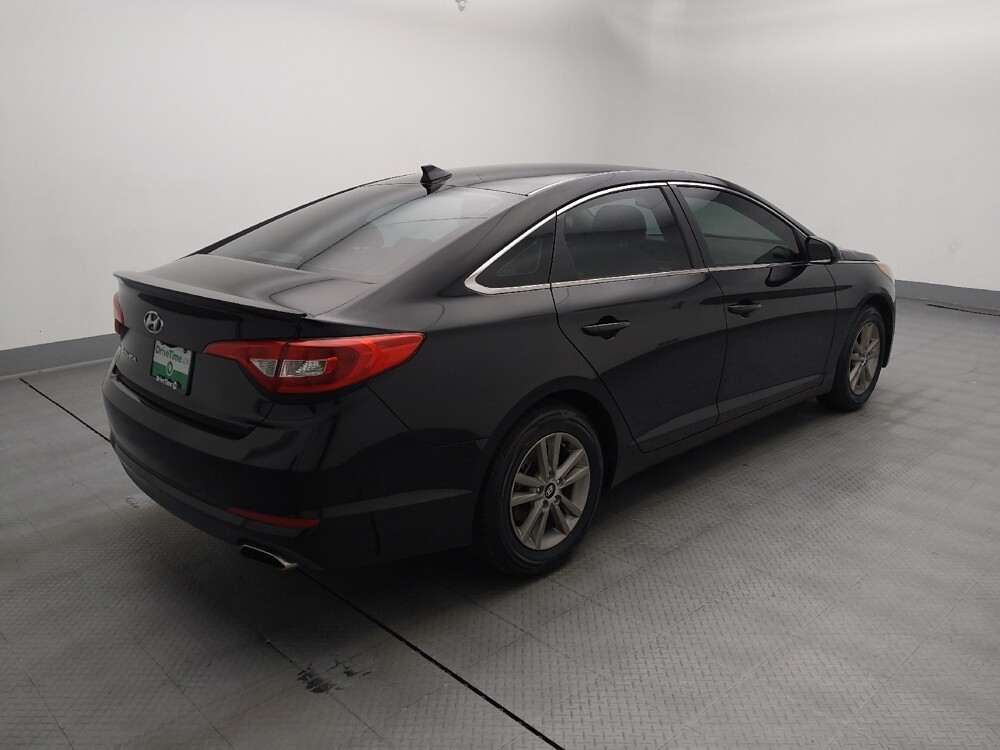 2015 Hyundai Sonata in Topeka, KS 66611 - 18097843 10