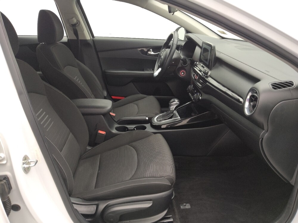 2019 Kia Forte in St. Louis, MO 63136 - 18097844 21