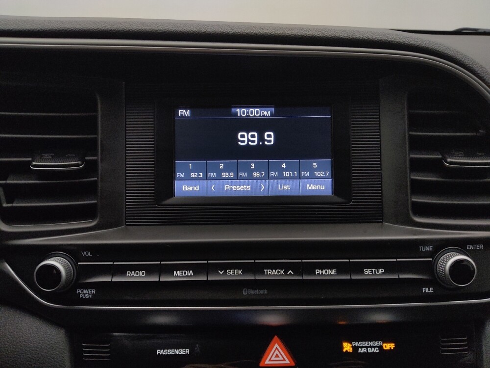 2020 Hyundai Elantra in St. Louis, MO 63136 - 18097845 25