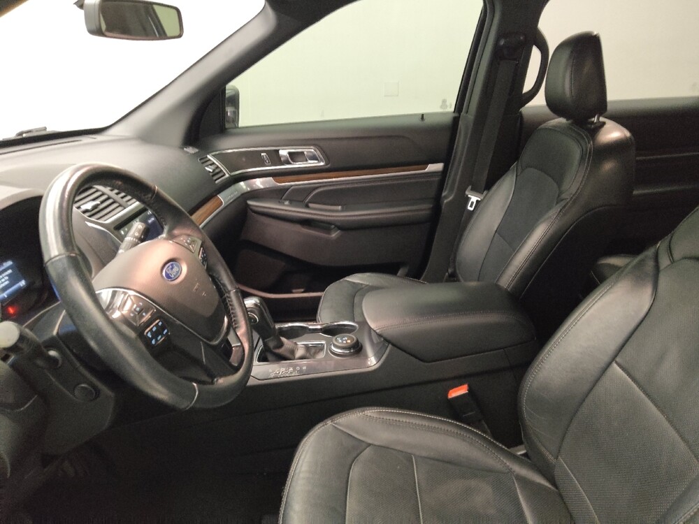 2019 Ford Explorer in Midlothian, IL 60445 - 18097847 17
