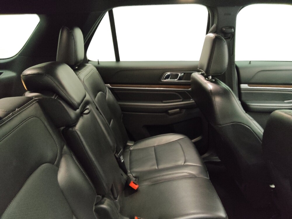 2019 Ford Explorer in Midlothian, IL 60445 - 18097847 19