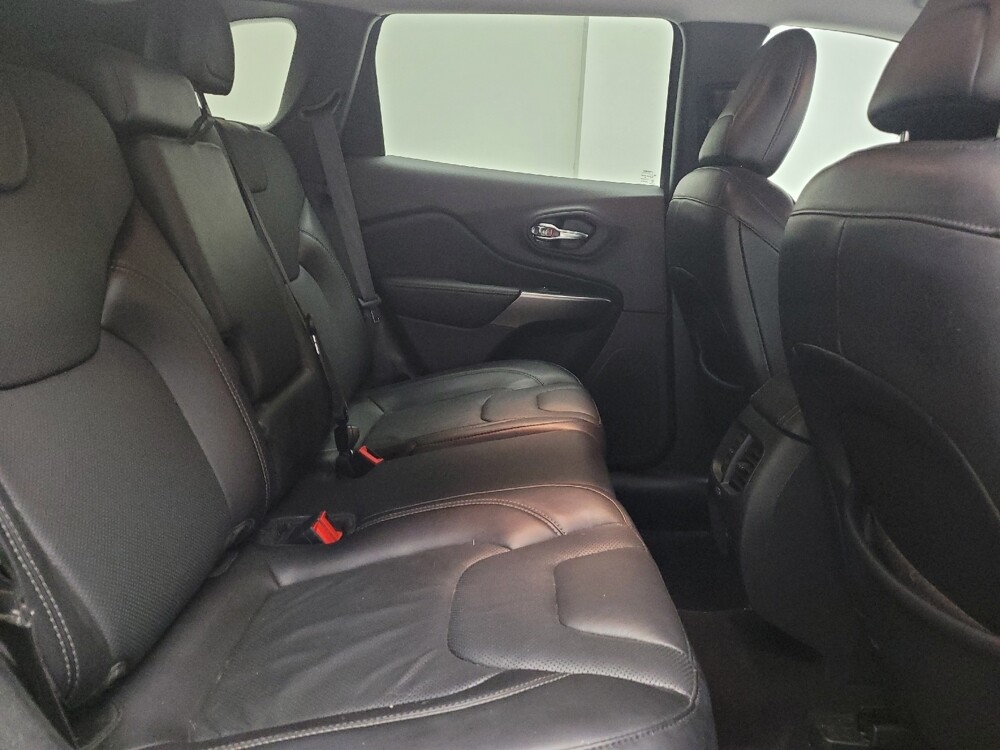 2021 Jeep Cherokee in Taylor, MI 48180 - 18097850 19