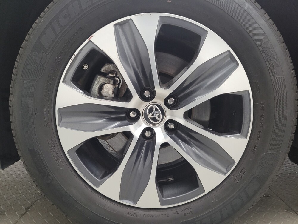 2021 Toyota Highlander in Taylor, MI 48180 - 18097851 31