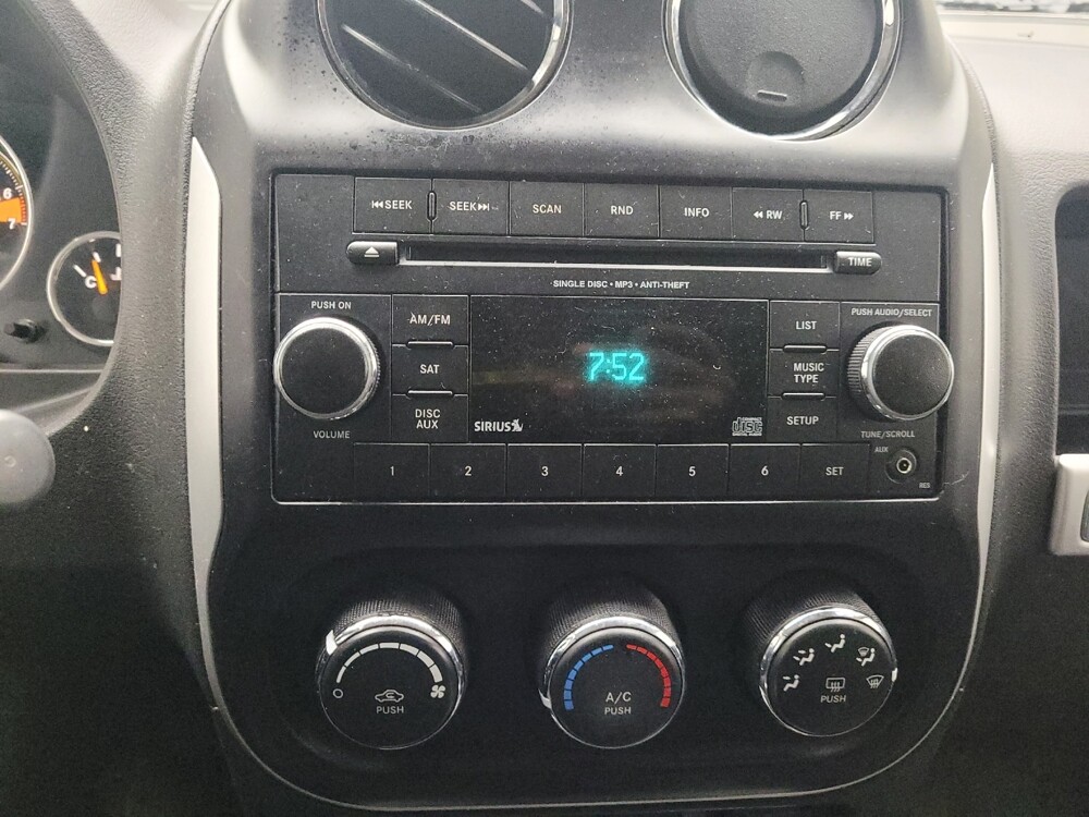 2014 Jeep Compass in St. Louis, MO 63125 - 18097853 25