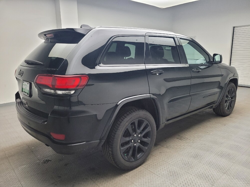 2019 Jeep Grand Cherokee in Taylor, MI 48180 - 18097856 10