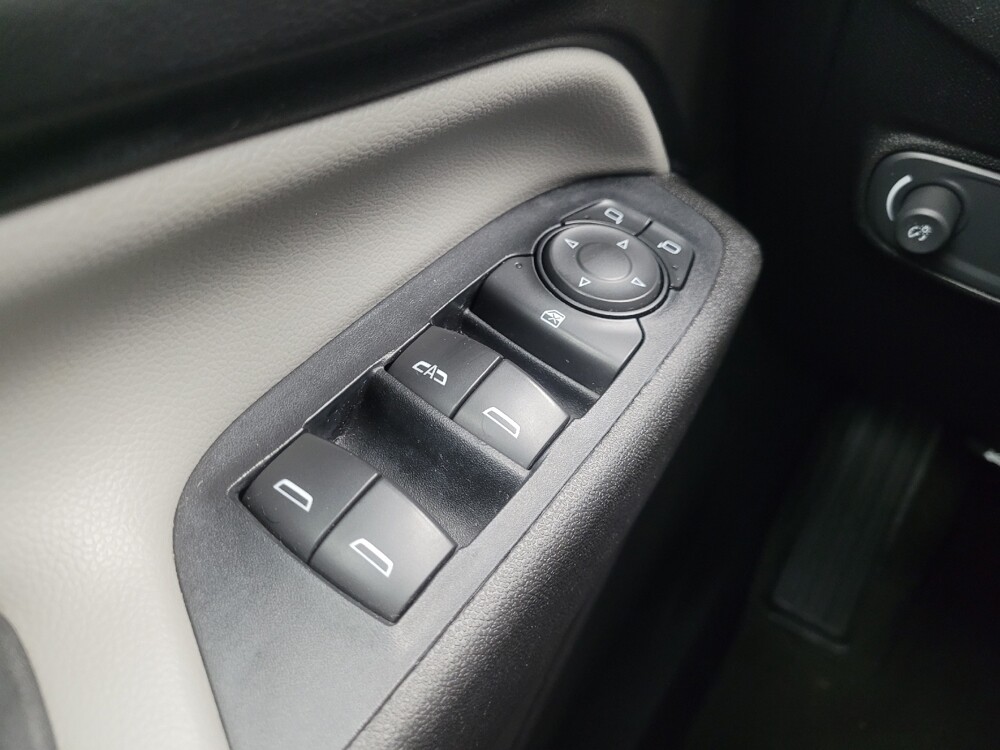 2019 Chevrolet Equinox in Indianapolis, IN 46222 - 18097862 27