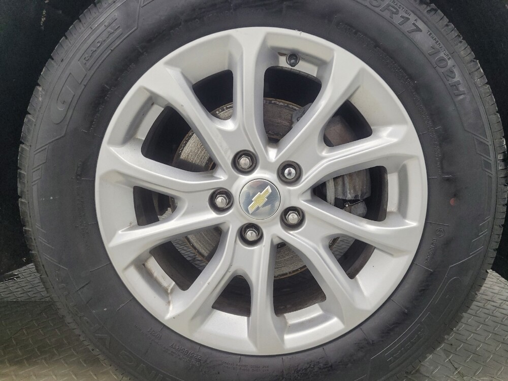 2019 Chevrolet Equinox in Indianapolis, IN 46222 - 18097862 31